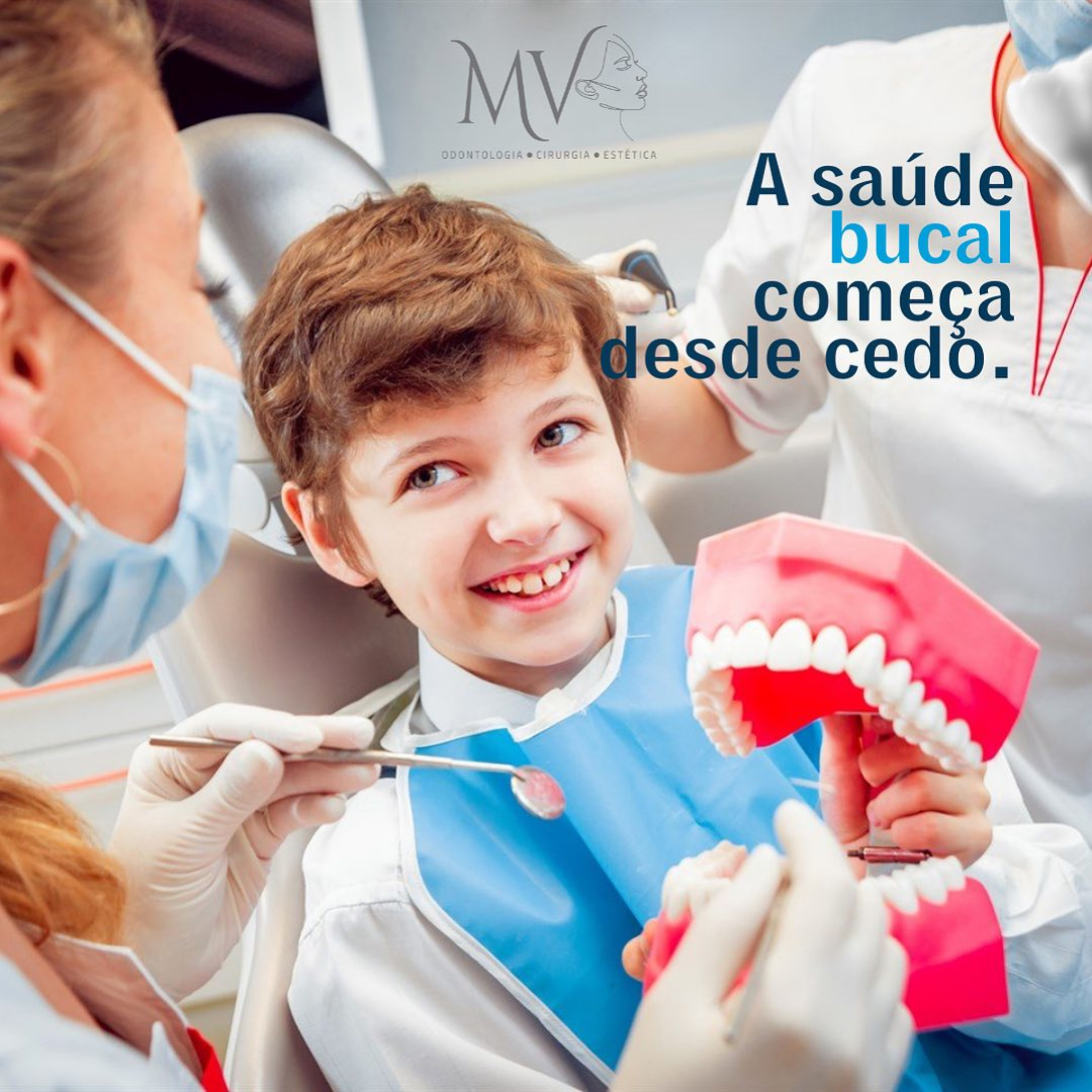 Saúde bucal começa desde cedo !-Cuide de seus dentes